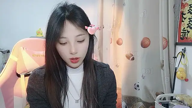 ooo   mimi online show from February 13, 2025, 11:17 am