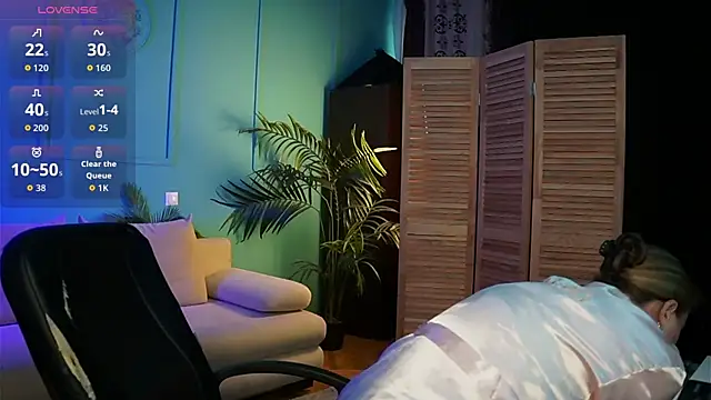 Snapshot of Ariell_Margot_ chatting on October 12, 2025, 5:17 am Ariell Margot  online show from October 12, 2025, 5:17 am