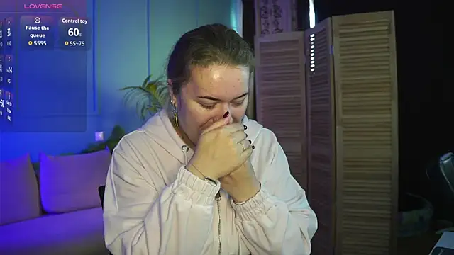 Snapshot of Ariell_Margot_ chatting on October 18, 2025, 6:26 am Ariell Margot  online show from October 18, 2025, 6:26 am