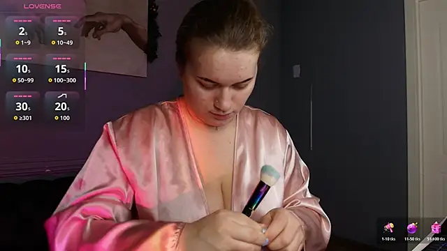 Ariell Margot  online show from December 17, 2025, 2:12 pm