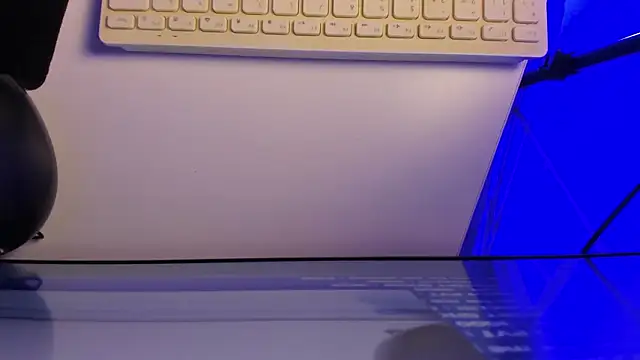 Snapshot of sarah__bigboobs chatting on March 4, 2026, 4:18 am sarah bigboobs online show from March 4, 2026, 4:18 am