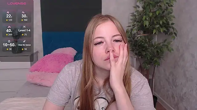 JennyyHot online show from December 2, 2025, 4:18 am