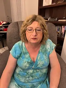 Snapshot of BookBabe27 chatting on September 22, 2025, 4:14 am BookBabe27 online show from September 22, 2025, 4:14 am