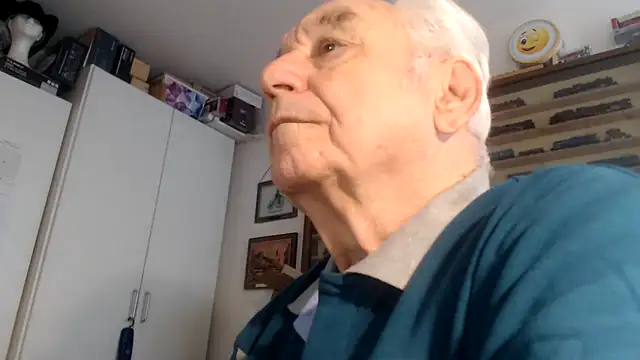 utilisasinus online show from October 27, 2025, 11:47 am