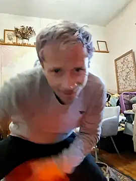 Snapshot of tatemorganin chatting on March 17, 2026, 1:36 pm tatemorganin online show from March 17, 2026, 1:36 pm