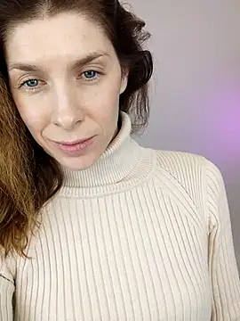 YourSuperModel online show from January 18, 2026, 2:10 pm