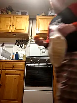 intx800 online show from February 12, 2025, 3:07 am