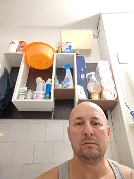 intx800 online show from November 8, 2025, 3:18 am