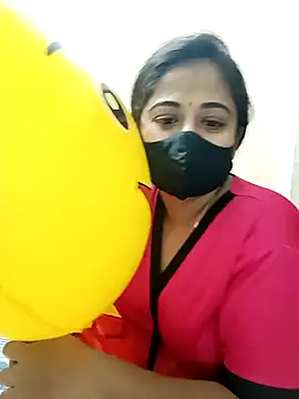 DIZZLING DIVA online show from December 29, 2024, 10:47 pm