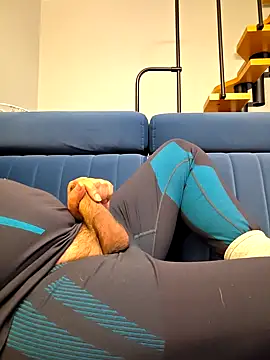 axecoman60 online show from October 14, 2025, 4:41 pm