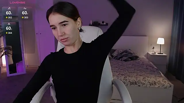 Snapshot of Bellla_Haddid chatting on September 29, 2025, 1:11 am Bellla Haddid online show from September 29, 2025, 1:11 am