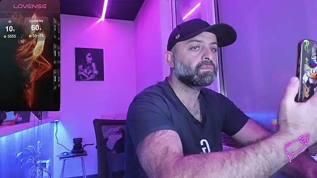 MAGABEAR077 online show from September 16, 2025, 2:18 pm