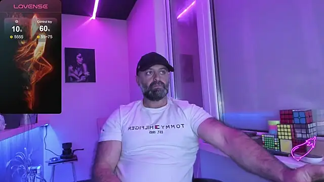 MAGABEAR077 online show from September 22, 2025, 10:56 pm