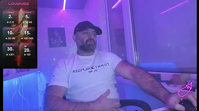 MAGABEAR077 online show from November 18, 2025, 8:02 pm