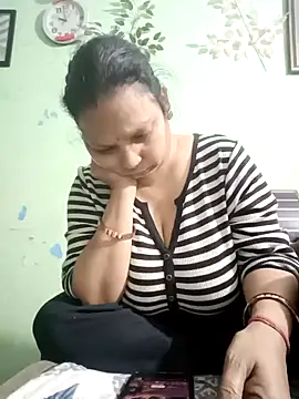 Kavya kapoor online show from February 3, 2025, 3:59 pm
