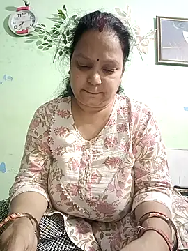 Kavya kapoor online show from February 5, 2025, 1:33 pm