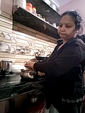 Kavya kapoor online show from February 7, 2025, 3:01 am