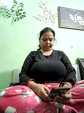 Kavya kapoor online show from February 13, 2025, 6:48 pm