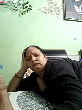 Kavya kapoor online show from February 17, 2025, 8:52 am