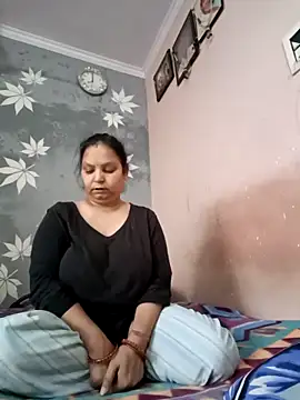 Kavya kapoor online show from February 18, 2025, 2:27 am