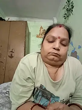 Snapshot of Kavya_kapoor chatting on October 1, 2025, 8:42 am Kavya kapoor online show from October 1, 2025, 8:42 am