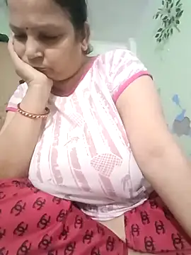 Snapshot of Kavya_kapoor chatting on October 4, 2025, 8:01 am Kavya kapoor online show from October 4, 2025, 8:01 am