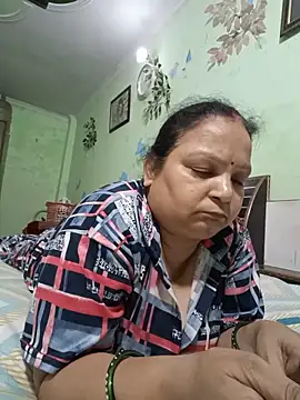 Kavya kapoor online show from June 10, 2026, 8:35 am