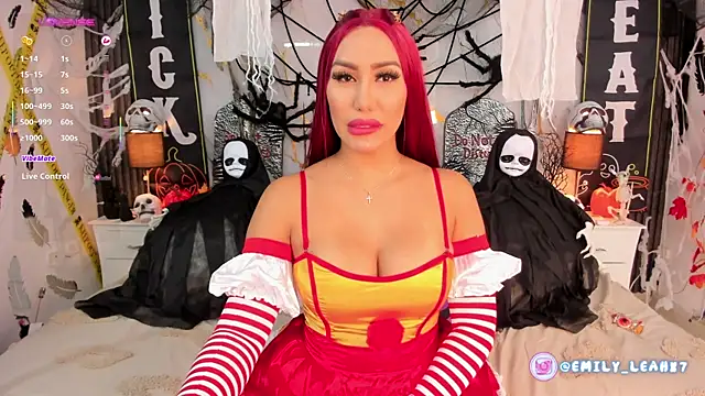 EmilyLeah  online show from October 3, 2025, 3:42 pm