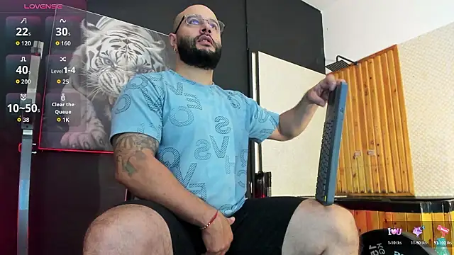 Snapshot of Luke__09 chatting on February 21, 2026, 11:44 am Luke 09 online show from February 21, 2026, 11:44 am