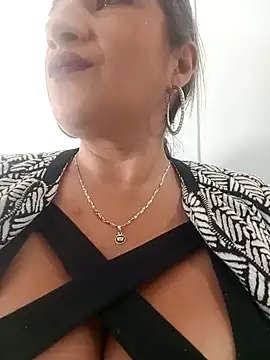 Hannahcandyy online show from January 17, 2025, 4:26 pm