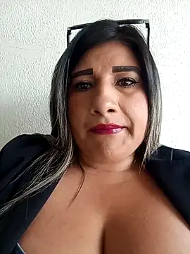 Snapshot of Hannahcandyy chatting on April 10, 2026, 7:18 pm Hannahcandyy online show from April 10, 2026, 7:18 pm