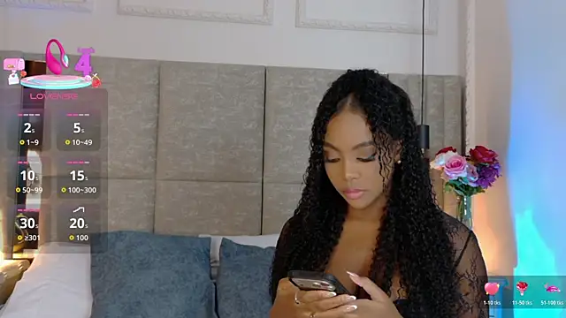 Snapshot of Lola_King chatting on April 2, 2026, 4:10 am Lola King online show from April 2, 2026, 4:10 am