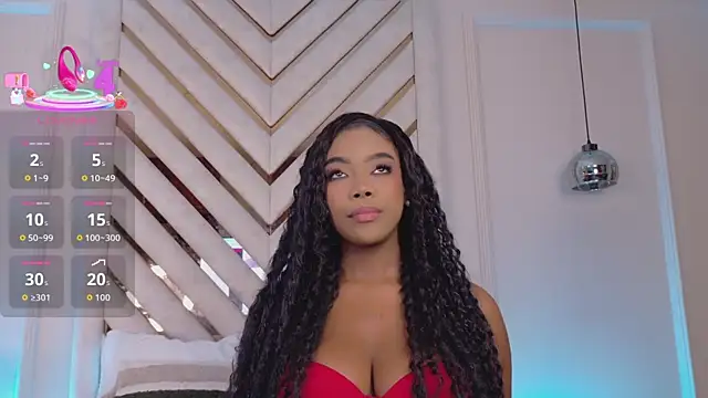 Lola King online show from June 9, 2026, 4:46 am