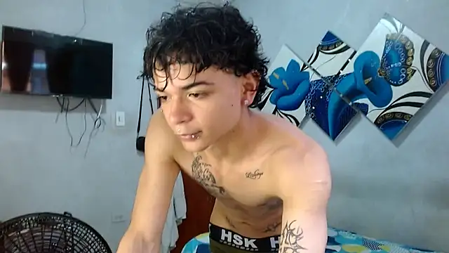 Lovebeng  online show from October 11, 2025, 7:56 pm