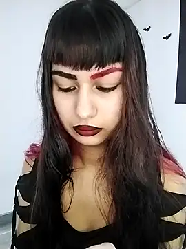 Little-Lucifer online show from September 19, 2025, 5:24 pm