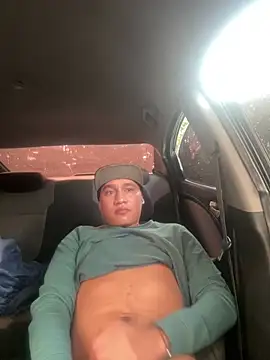 ZMalco2Hend8 online show from March 14, 2026, 5:18 pm