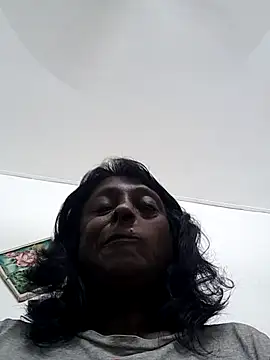 mamakarma1403 online show from January 29, 2025, 8:46 pm