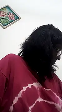 mamakarma1403 online show from February 3, 2025, 7:31 pm