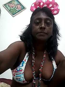 mamakarma1403 online show from February 12, 2025, 5:05 am