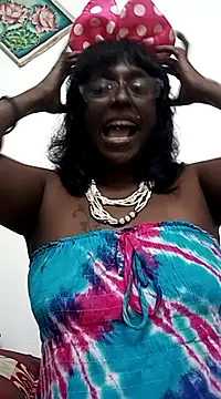 mamakarma1403 online show from February 14, 2025, 11:31 am