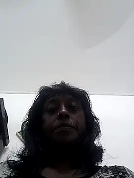 mamakarma1403 online show from February 14, 2025, 11:20 pm