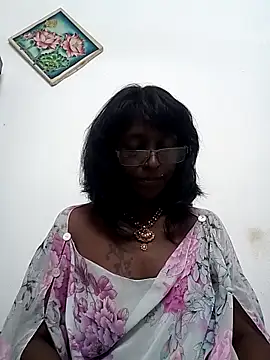 mamakarma1403 online show from February 18, 2025, 5:20 am