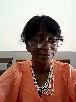mamakarma1403 online show from March 4, 2025, 5:53 am
