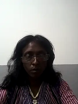mamakarma1403 online show from March 19, 2025, 12:23 pm