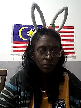 mamakarma1403 online show from November 26, 2025, 2:29 pm