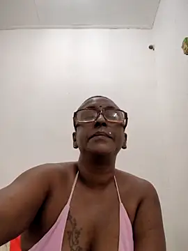 mamakarma1403 online show from May 30, 2026, 2:25 pm
