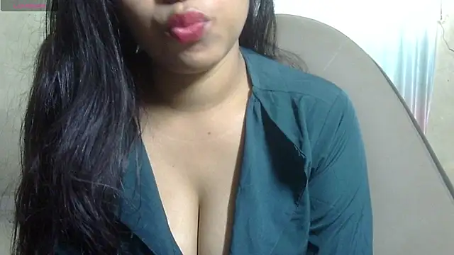 Snapshot of Preeti-Sexy chatting on March 18, 2026, 5:54 am Preeti-Sexy online show from March 18, 2026, 5:54 am