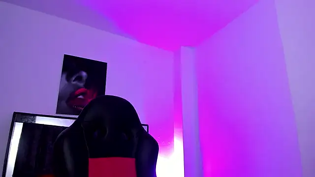 AlissonTeylor online show from March 22, 2025, 8:15 pm