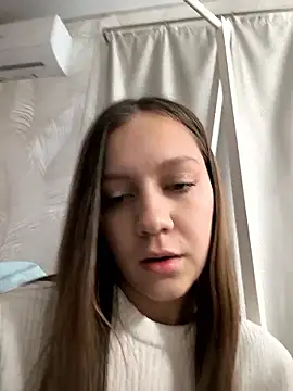 AliceBrayan online show from January 13, 2026, 5:07 pm