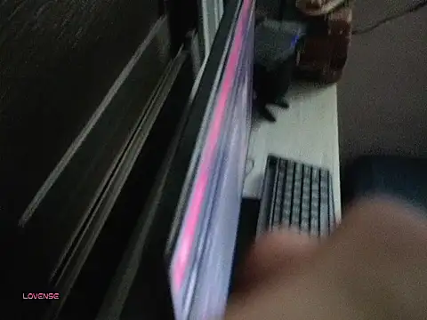 bbhiShark online show from November 2, 2025, 8:28 am